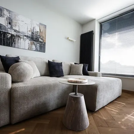 Arte - Reduta 94 - Garaz Faktura Vat Apartment Lublin
